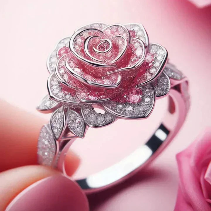 Egzotyczny pierścionek z kwiatami w kolorze srebra