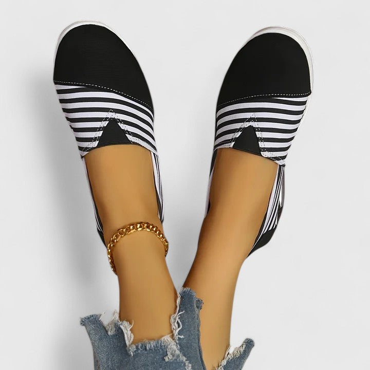EDYTA | Wsuwane sneakersy w paski