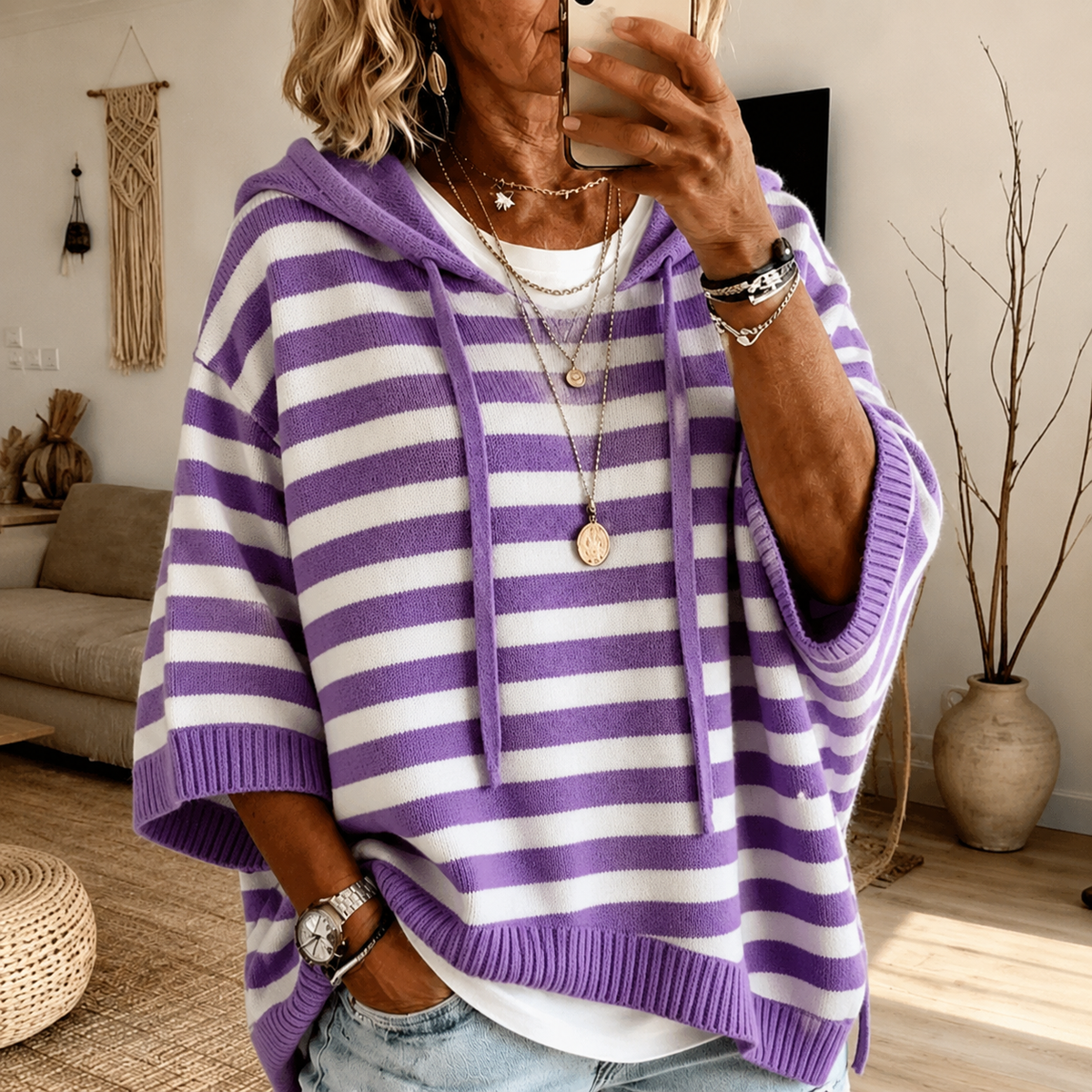 Aurelia – Sweter Ponczo w Fioletowe Paski
