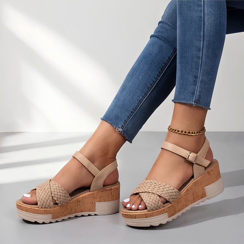 Hazel | Plecione Sandały na Korkowym Koturnie