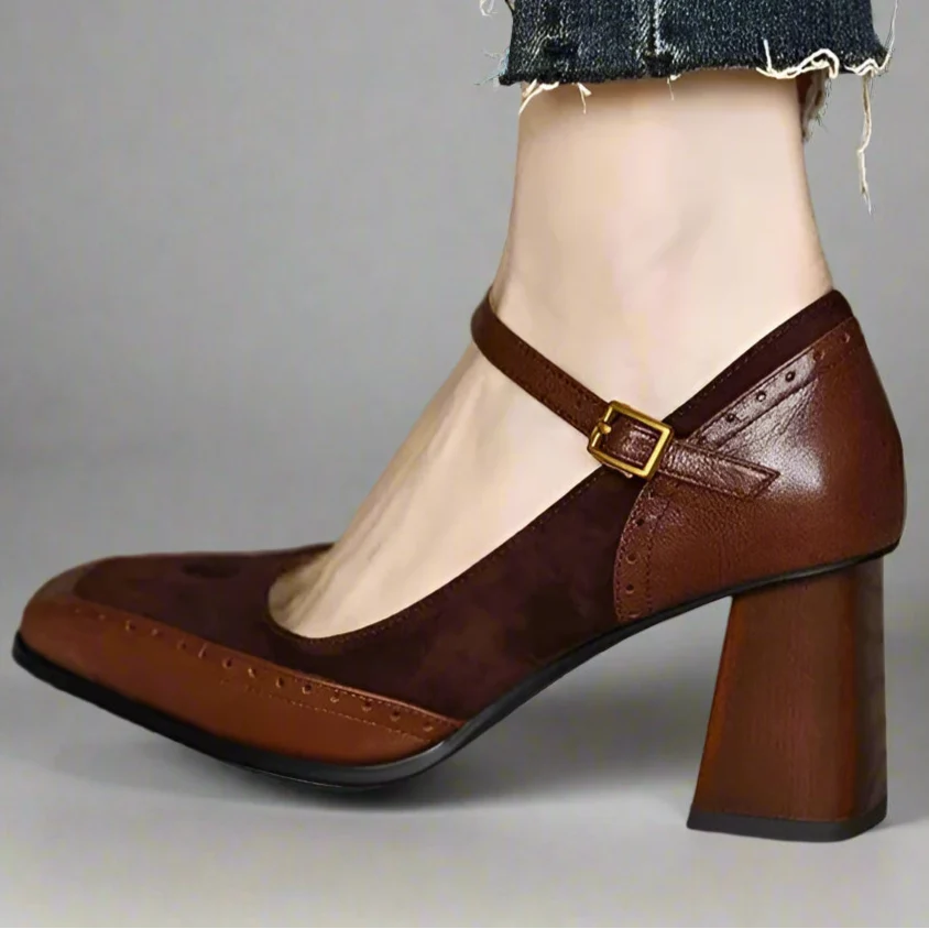 Vivienne | Szpilki Zamszowe z Detalem Brogue
